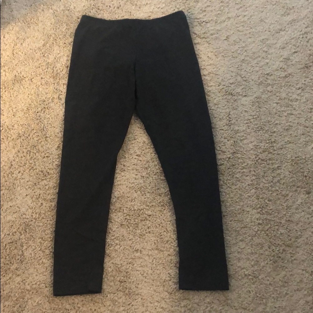 💰 3/$25 Size M dark grey leggings Old Navy